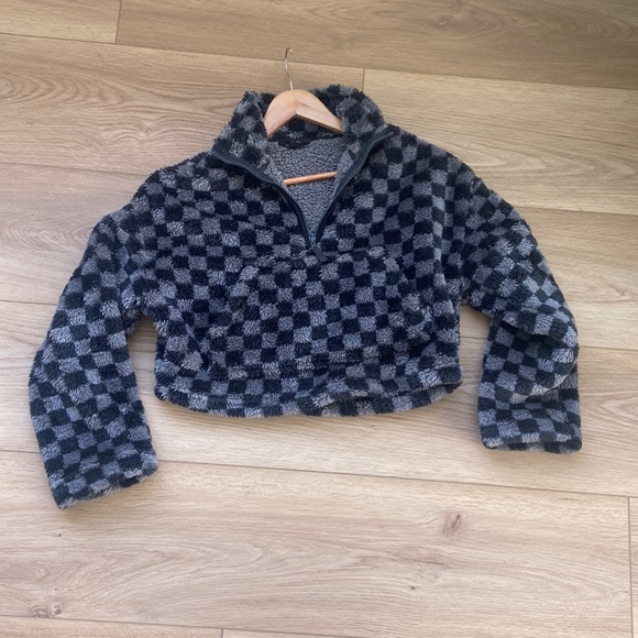 Walmart fuzzzy sweater - Picture 1 of 1